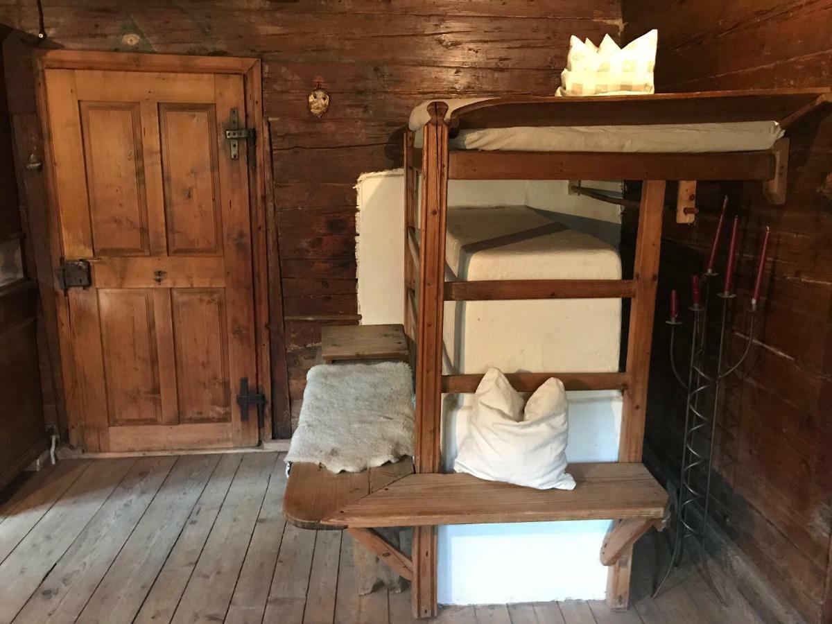 Knottn Huettl, St. Pankraz/Ulten, Naehe Meran Luaran gambar